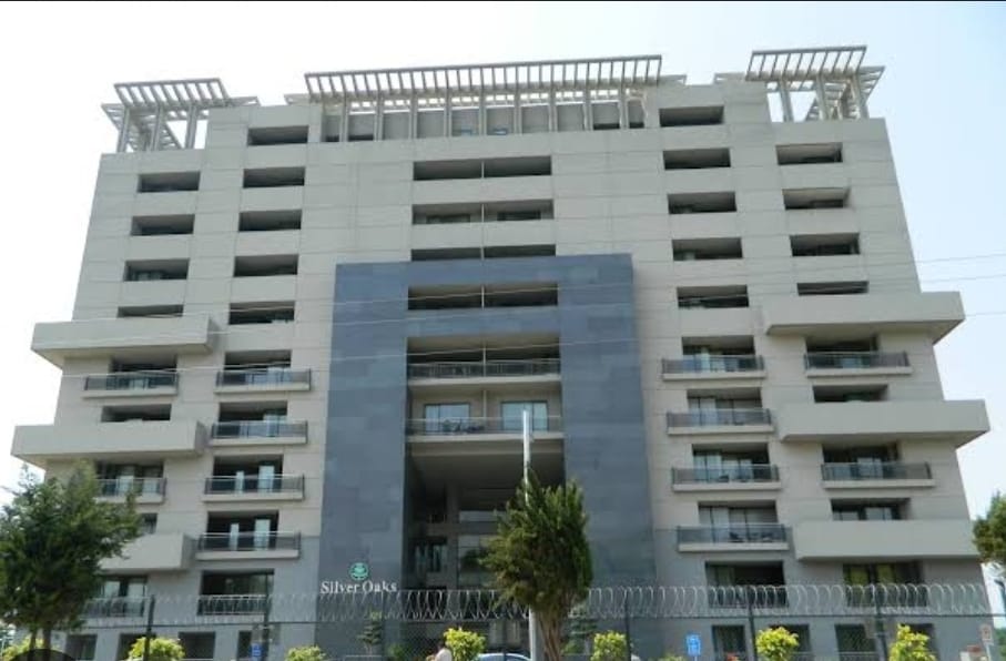Silver Oaks Luxury Apartments in Islamabad